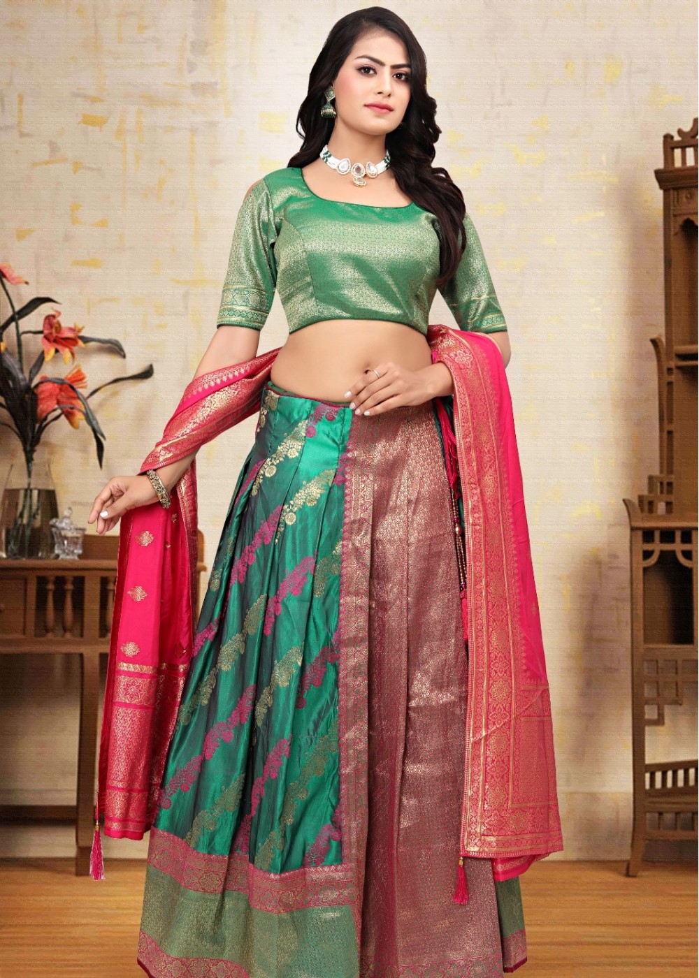 Party Wear Semi Stitched Ladies Green Designer Lehenga Choli, 2.5 M at Rs  1299 in Surat